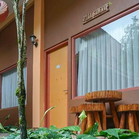 Reddoorz Resort @ Tawangmangu Ngoại thất bức ảnh
