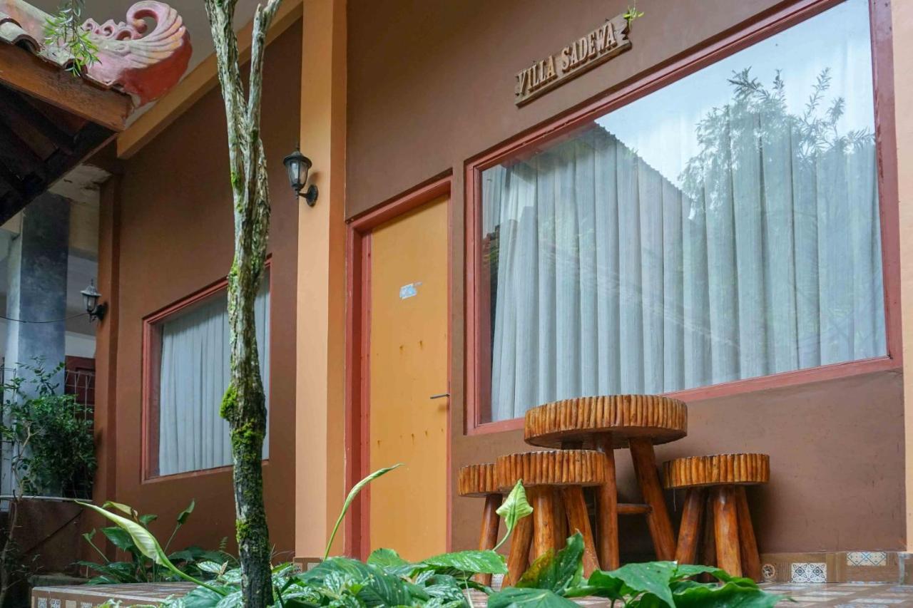 Reddoorz Resort @ Tawangmangu Ngoại thất bức ảnh