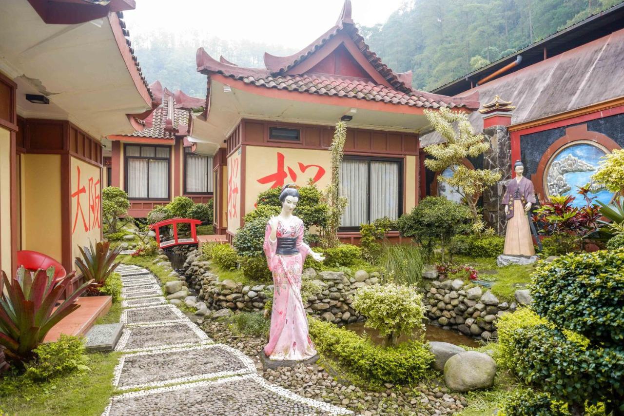 Reddoorz Resort @ Tawangmangu Ngoại thất bức ảnh