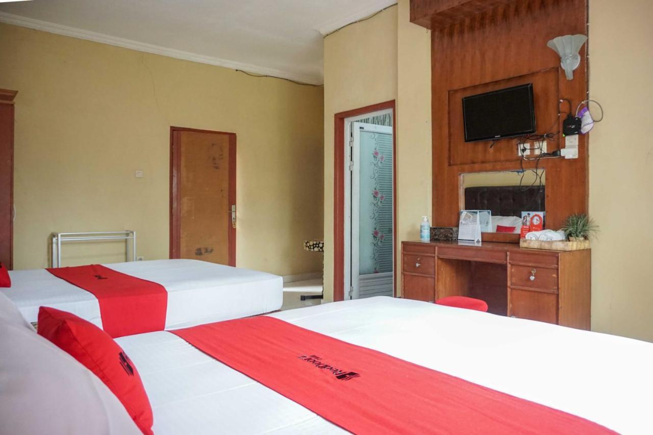 Reddoorz Resort @ Tawangmangu Ngoại thất bức ảnh