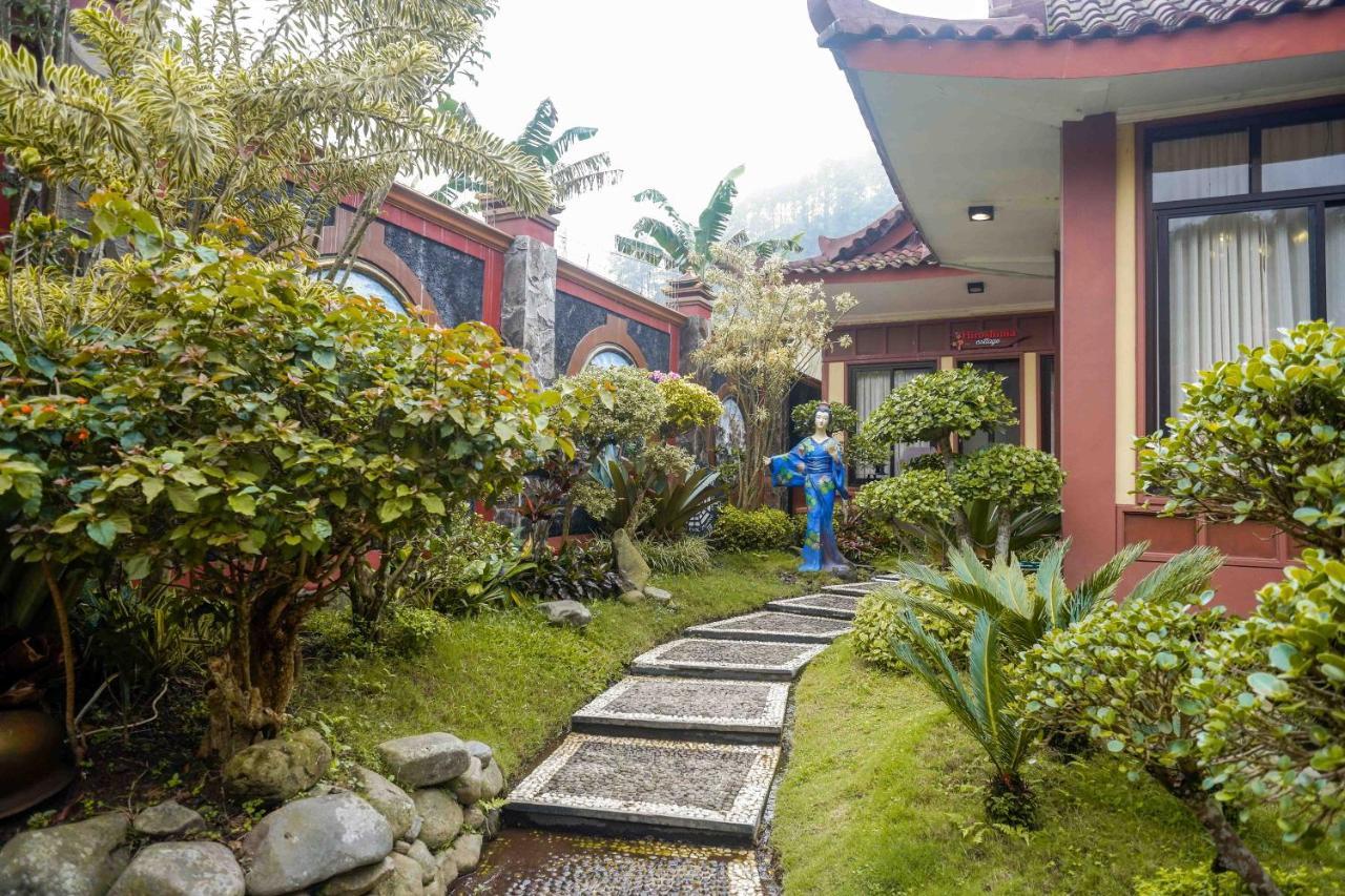 Reddoorz Resort @ Tawangmangu Ngoại thất bức ảnh