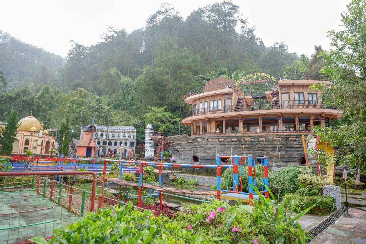 Reddoorz Resort @ Tawangmangu Ngoại thất bức ảnh