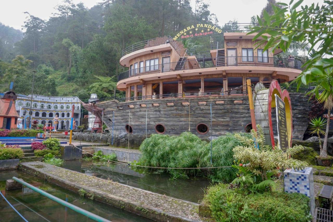 Reddoorz Resort @ Tawangmangu Ngoại thất bức ảnh